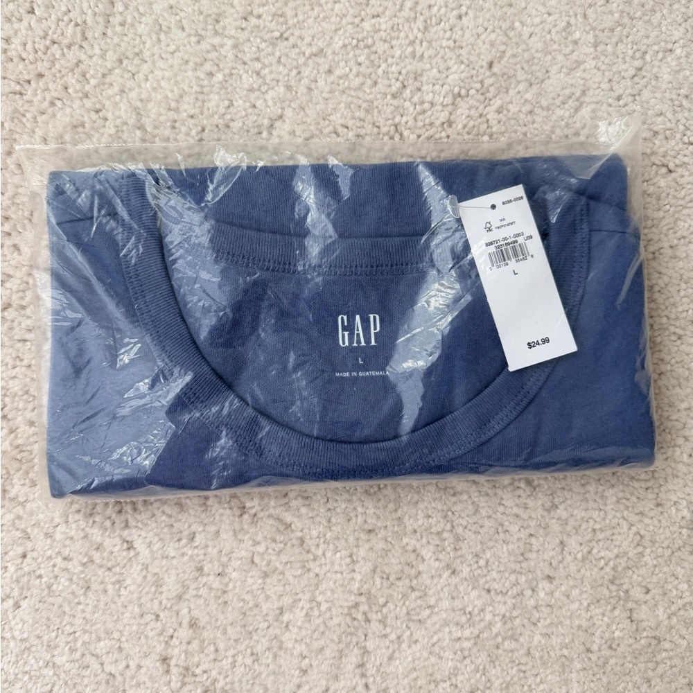 GAP Short Sleeve Fav Crew Tee “Blue Jean Baby” - Picture 4 of 6